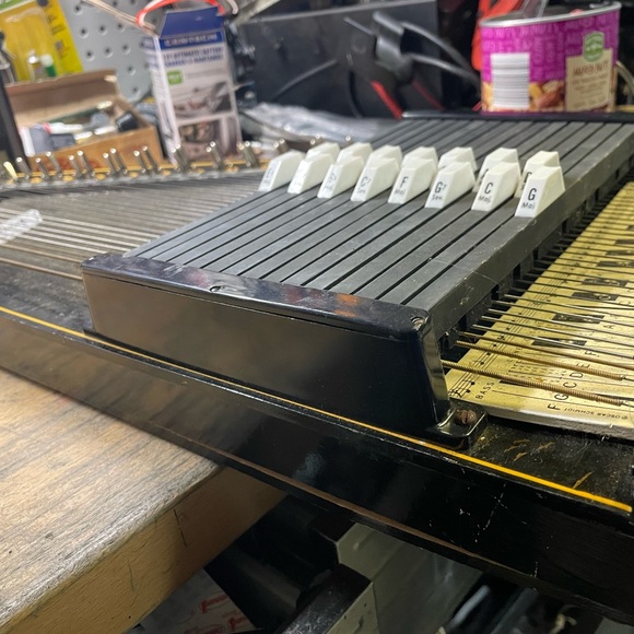 OSCAR SCHMIDT INTERNATIONAL ACOUSTIC AUTOHARP - Picture 3 of 13